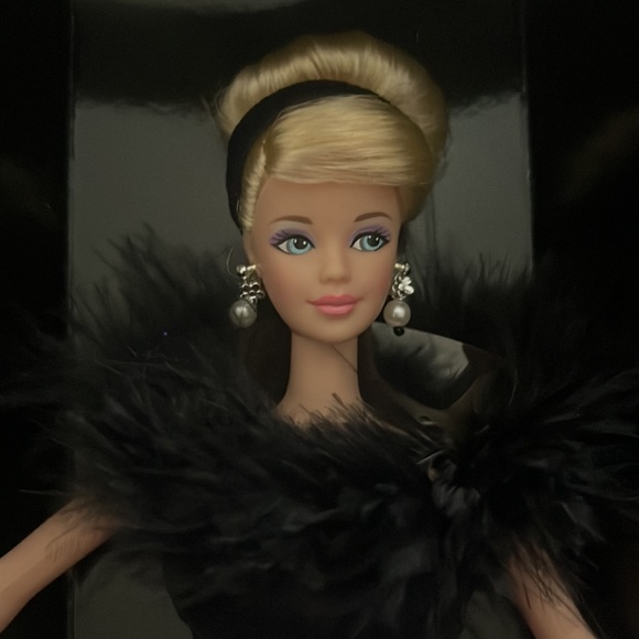 Grand Premiere Barbie Member's Choice First Edition 1996 NRFB - Picture 6 of 9